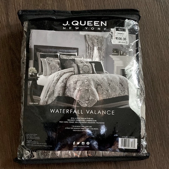 J.Queen New York Waterfall Valance Size 49 inches x 33 inches. - Picture 3 of 6